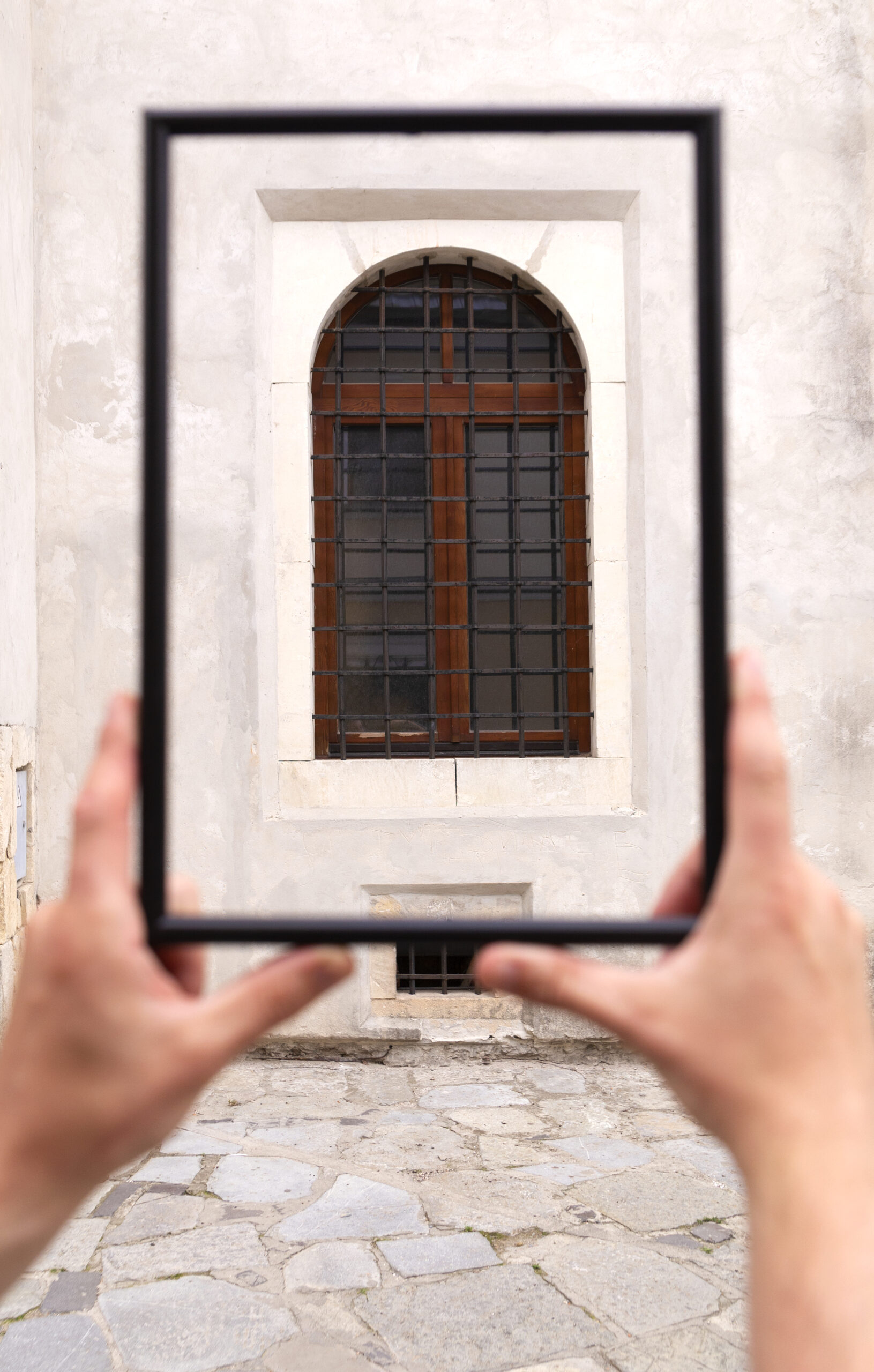 framing landscape while travelling